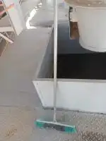 سلام یک عدد جارو سالم و دسته بلند
